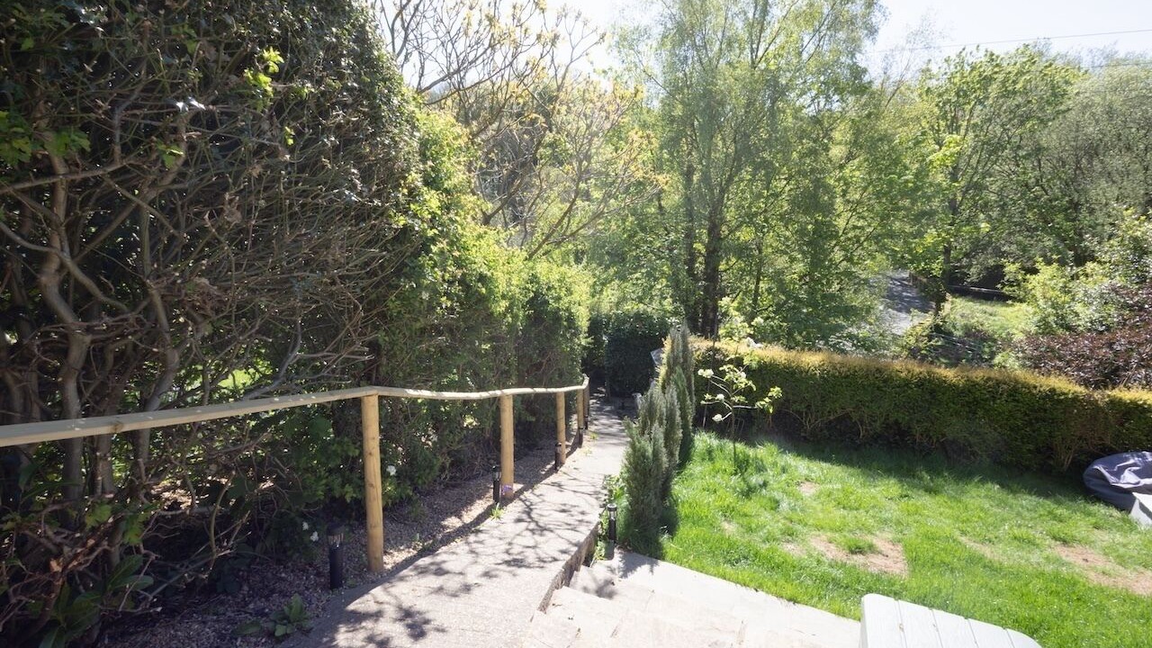 Photo of Outdoor in Honley