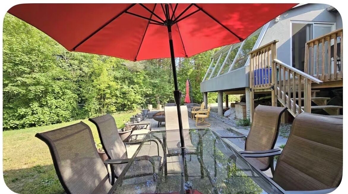 Photo of Outdoor in Thornhill