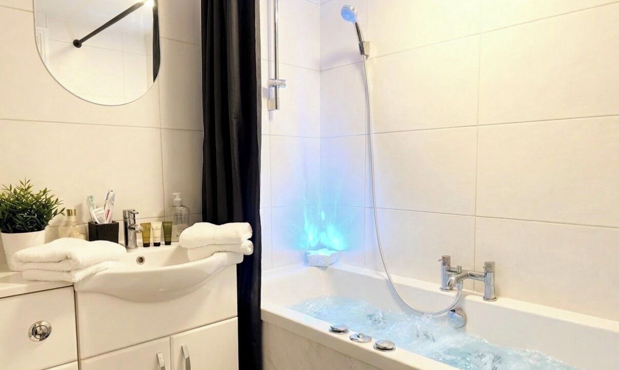 Photo of Bathroom in Luton