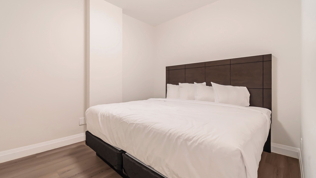 Photo of Bedroom in Rouge