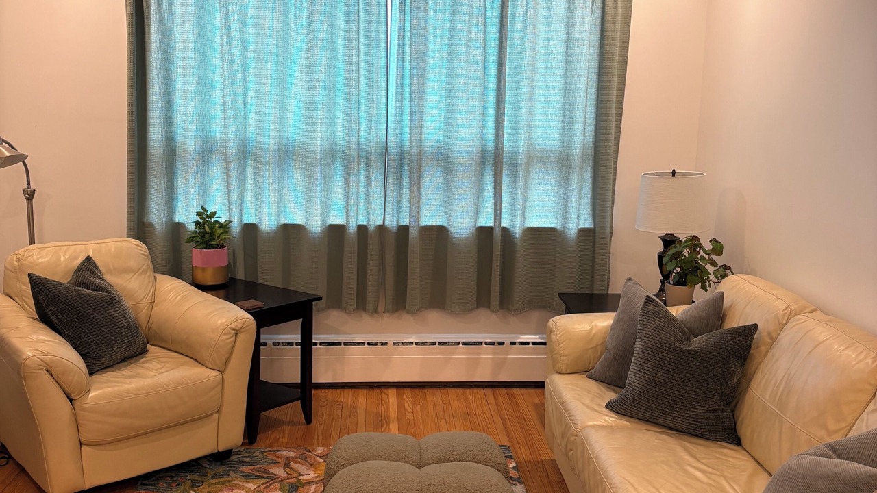 Photo of Livingroom in Woodbine Heights