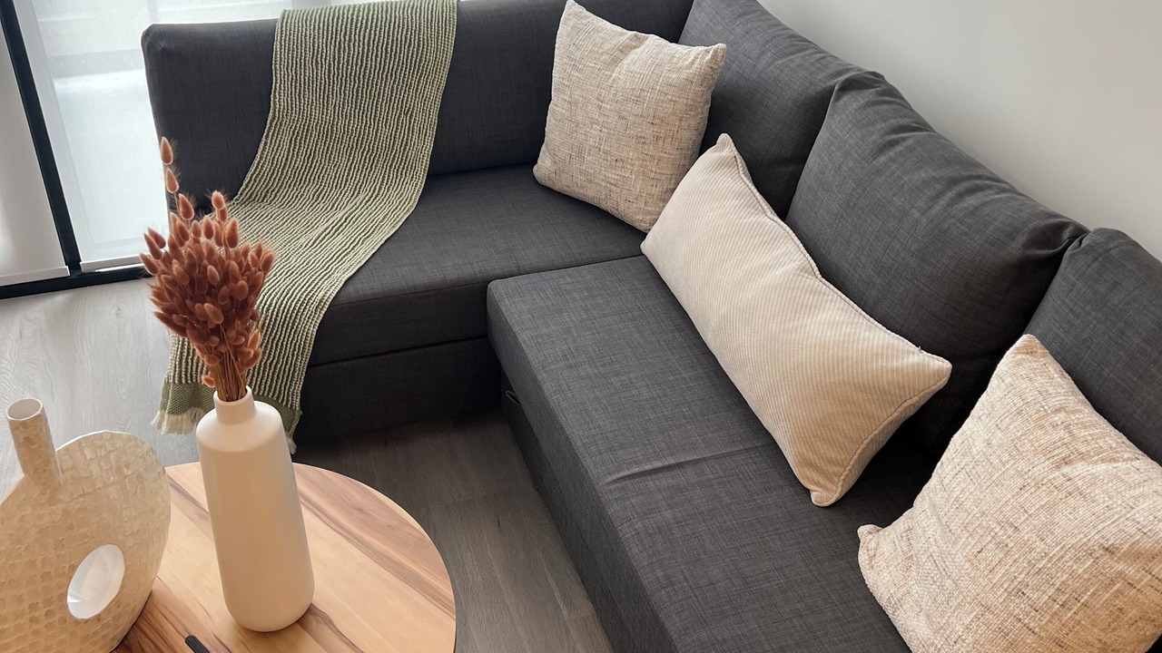 Photo of Livingroom in Bayview Village
