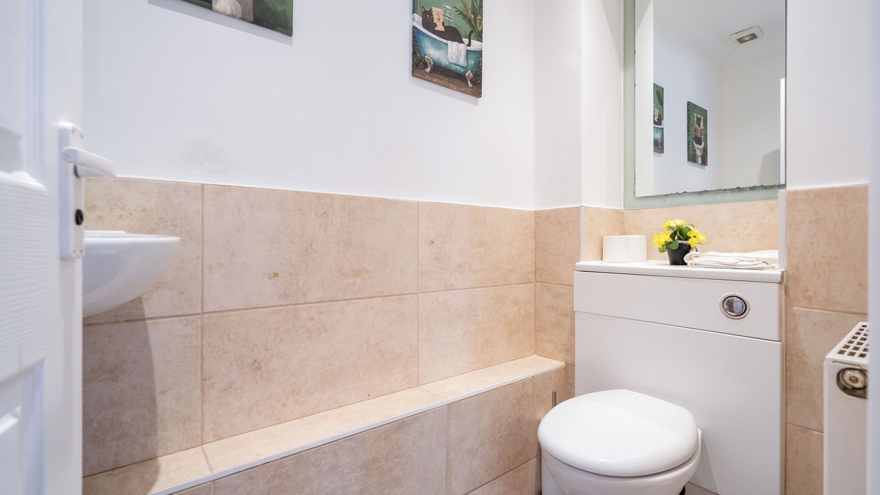 Photo of Bathroom in Elstree