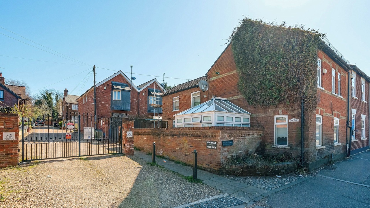 Photo of Outdoor in Elstree