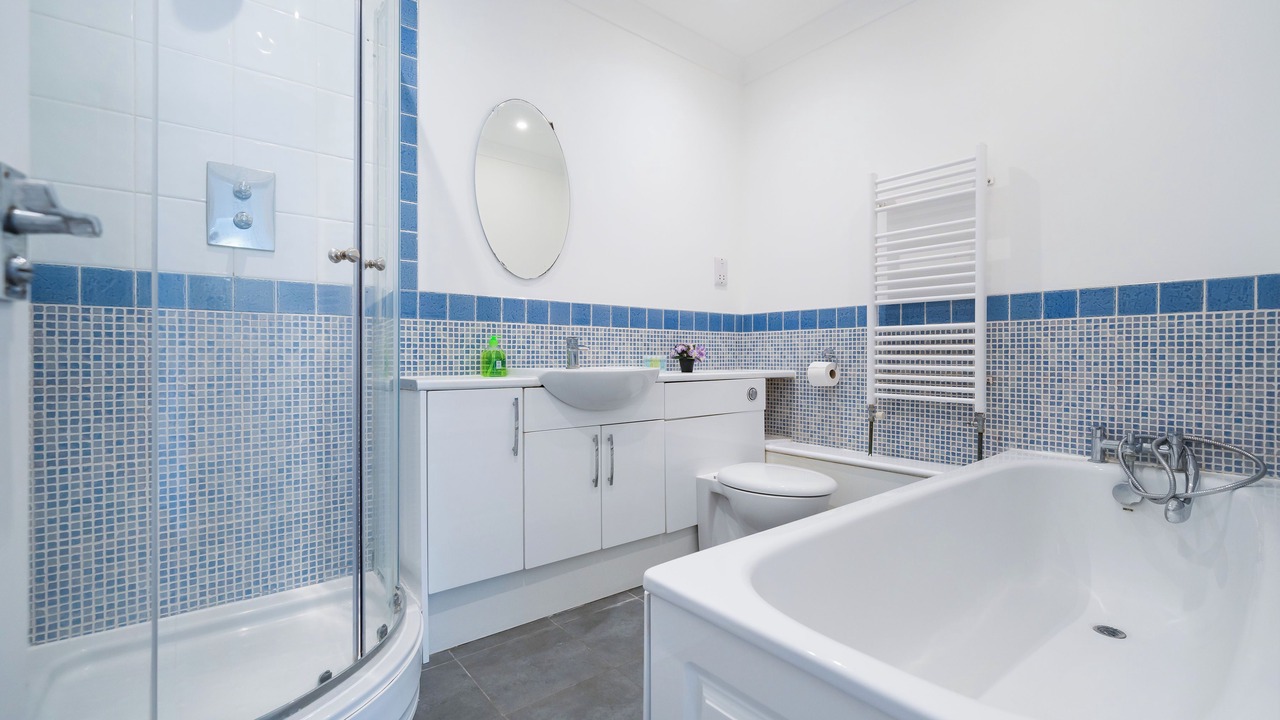 Photo of Bathroom in Elstree