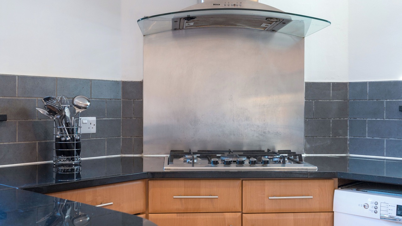 Photo of Kitchen in Elstree