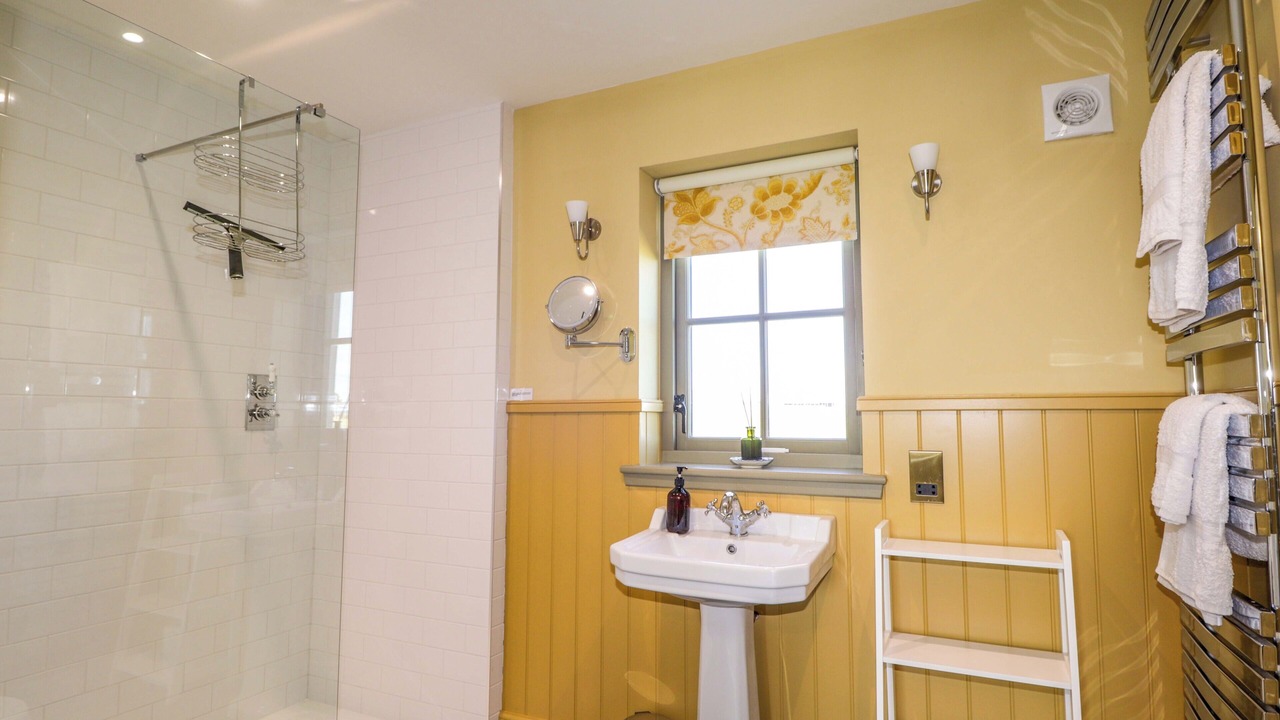 Photo of Bathroom in Tain