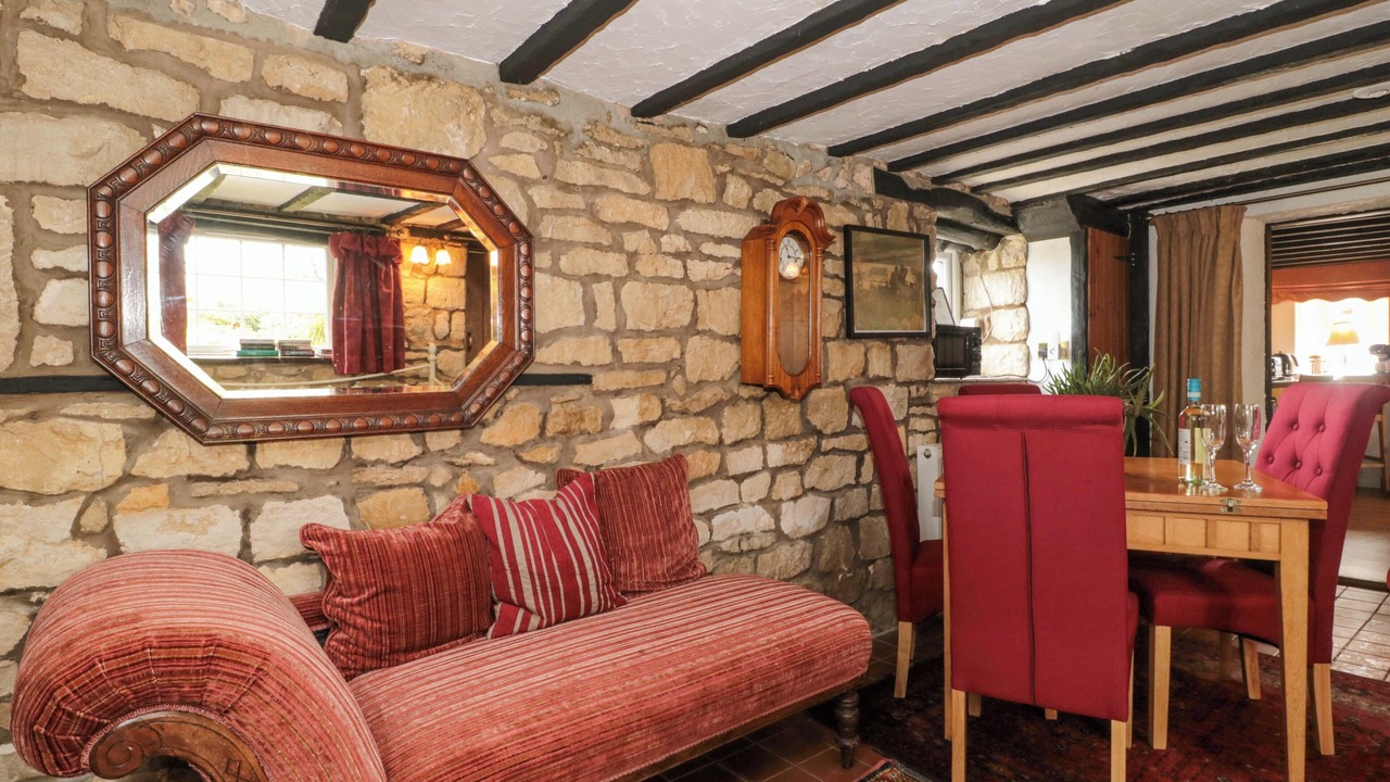 Photo of Livingroom in Gloucester