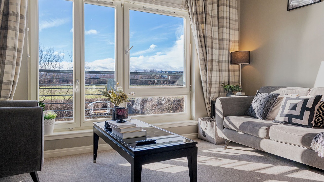 Photo of Livingroom in Tillicoultry