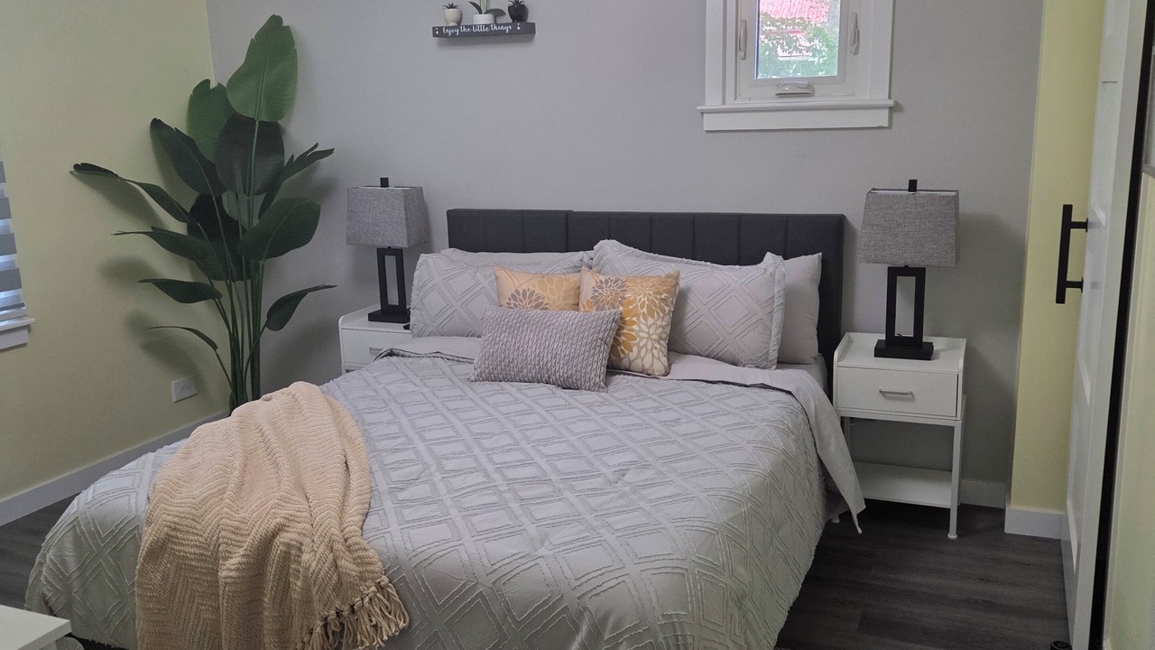 Photo of Bedroom in Greater Napanee