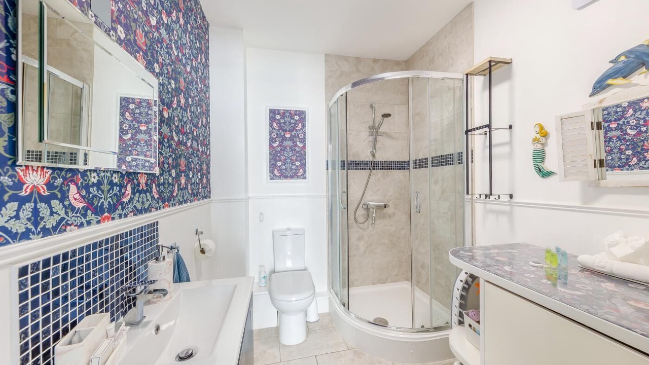 Photo of Bathroom in Kidwelly
