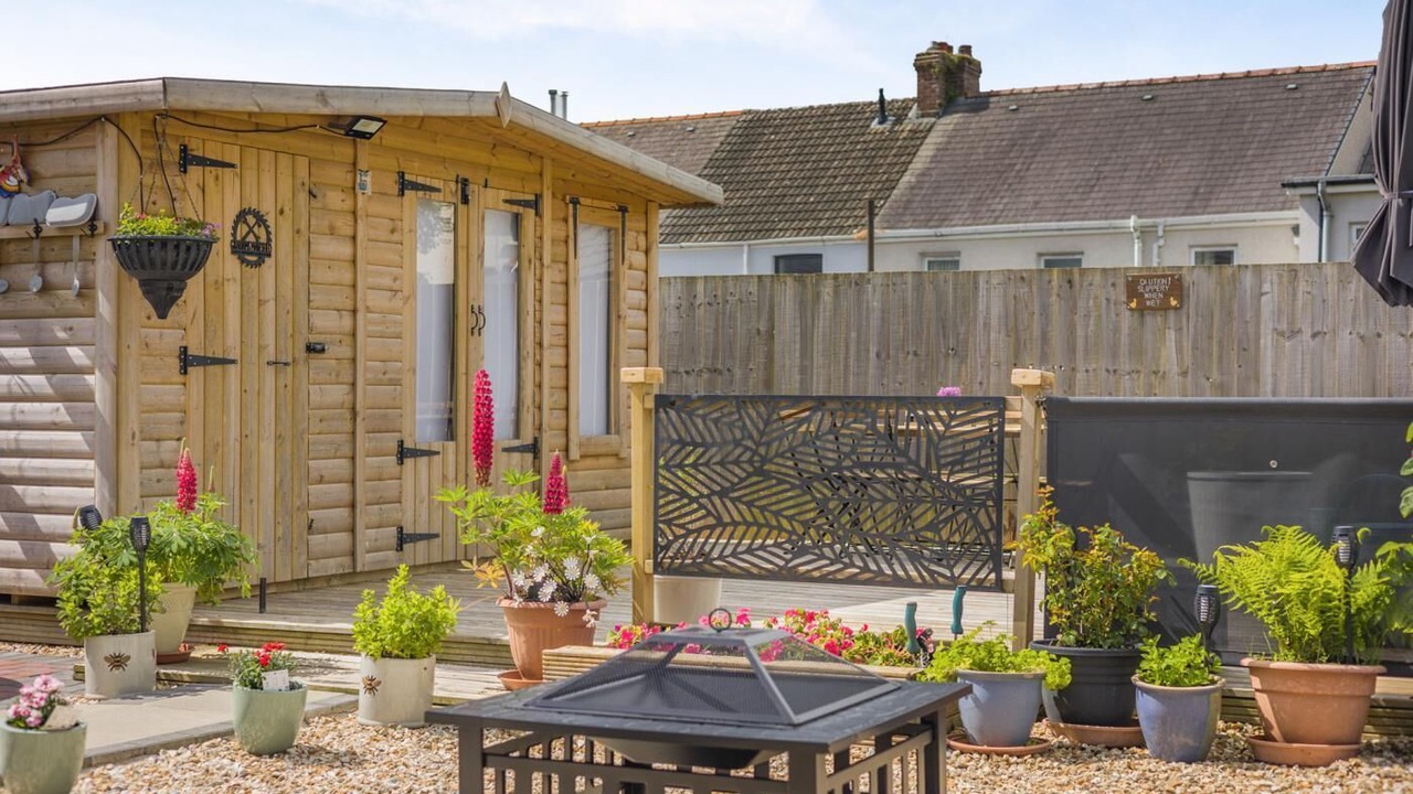 Photo of Patio Balcony in Kidwelly
