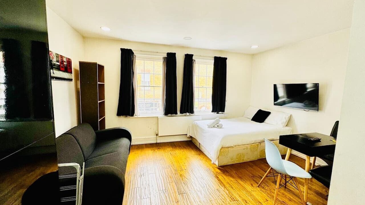 Photo of Bedroom in Whitechapel