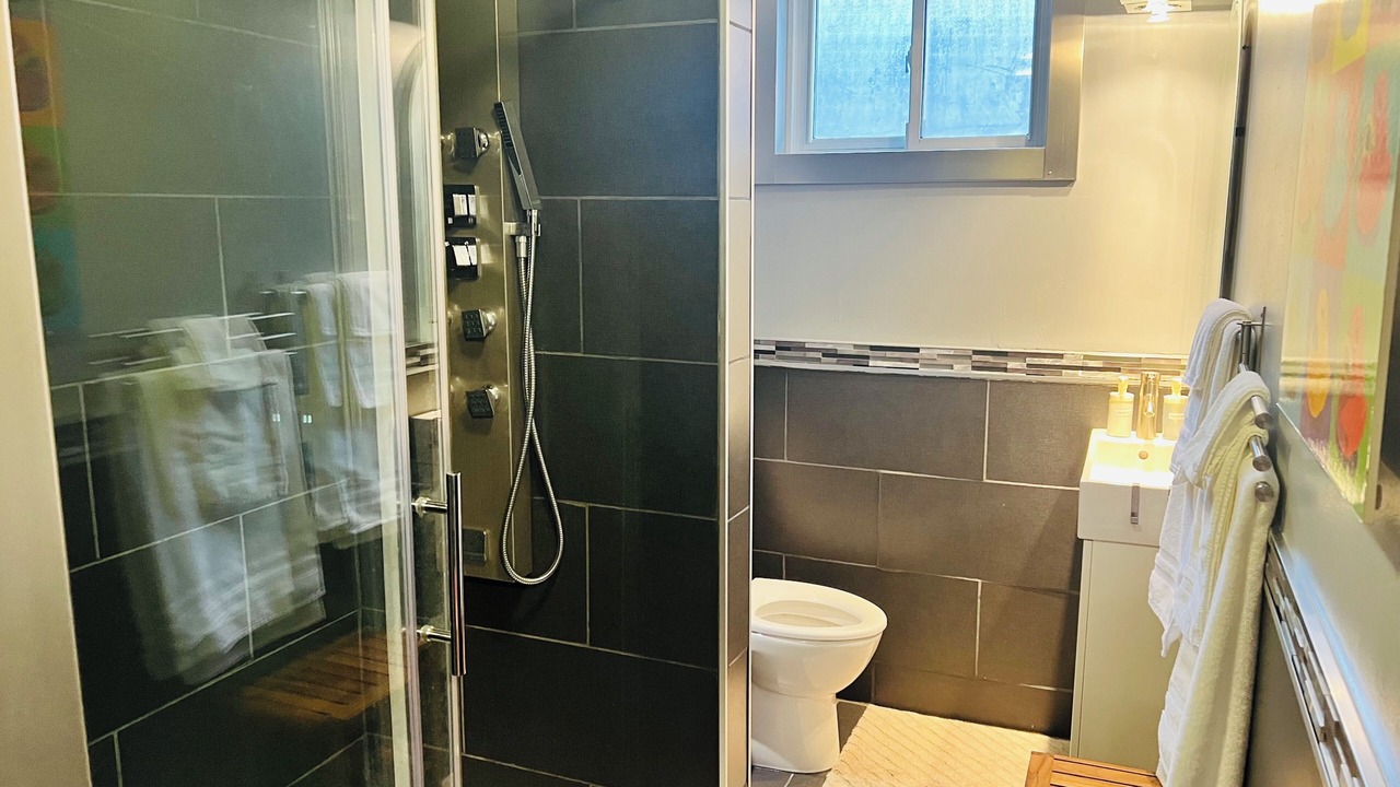 Photo of Bathroom in Port Weller West