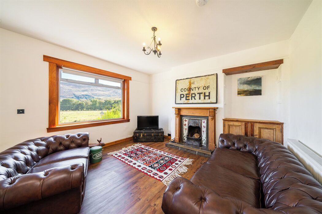 Photo of Livingroom in Lochearnhead