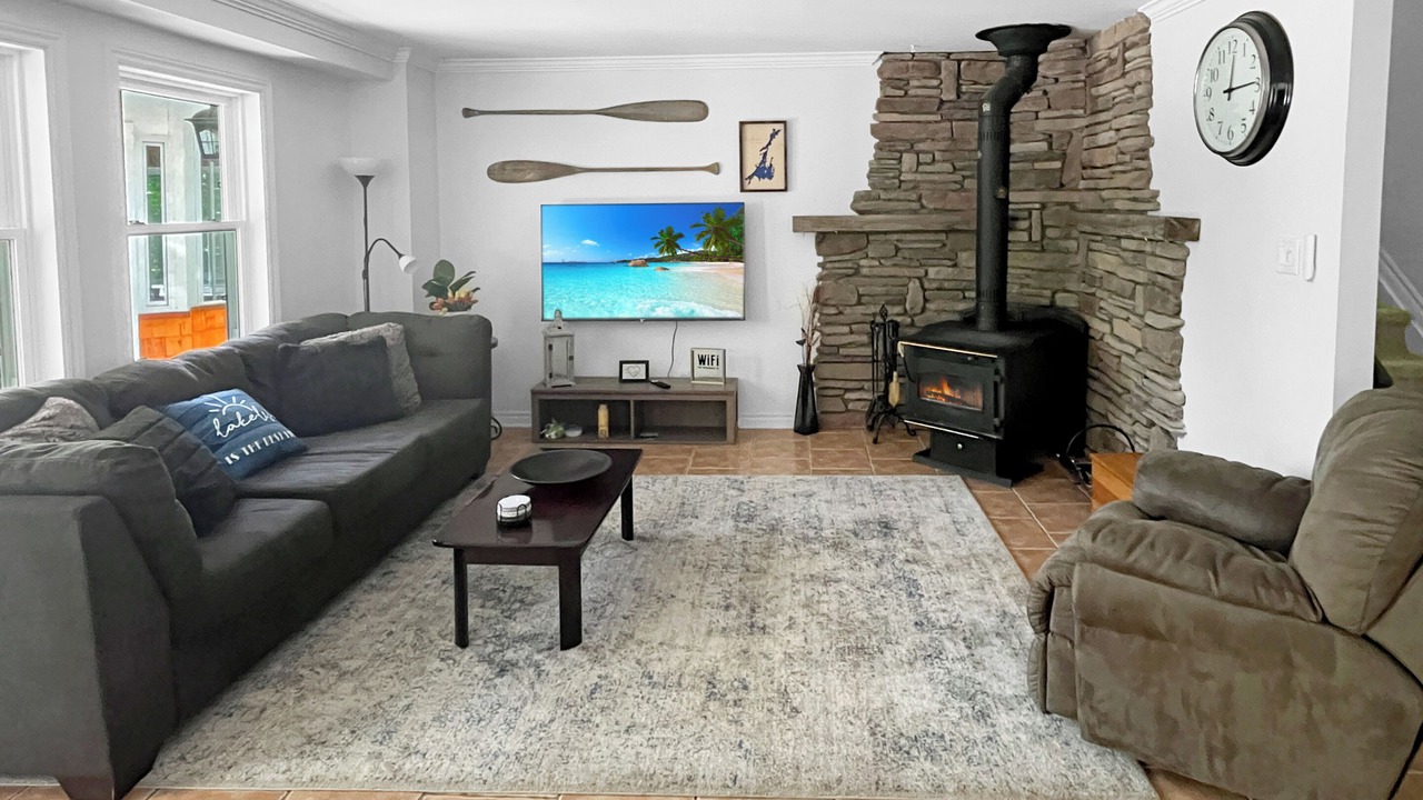 Photo of Livingroom in Rideau Lakes