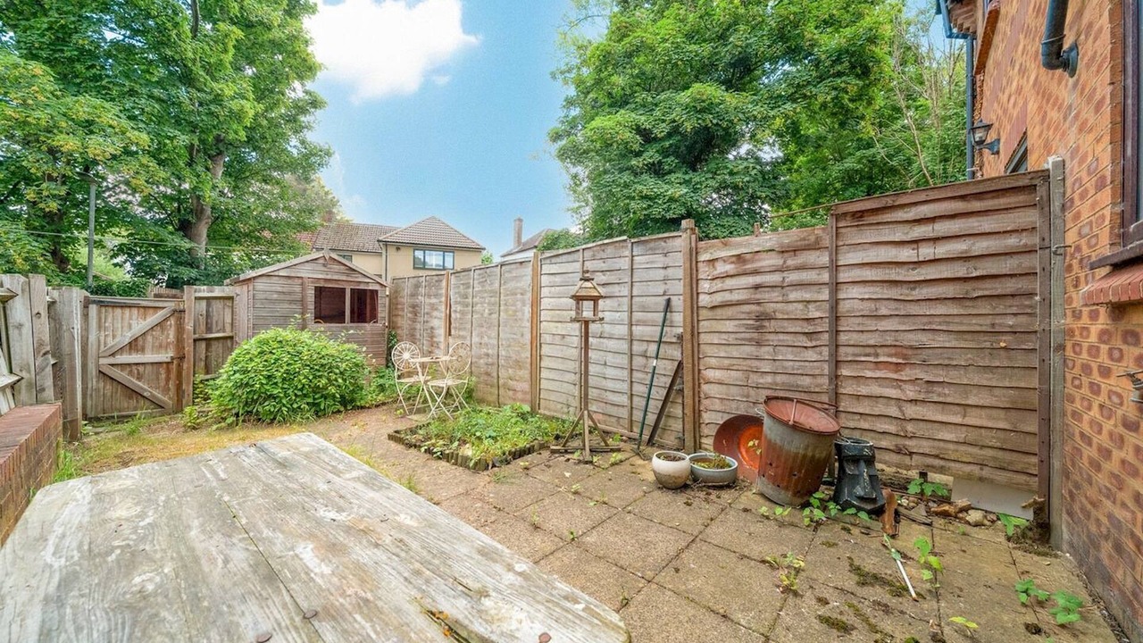 Photo of Patio Balcony in St Albans
