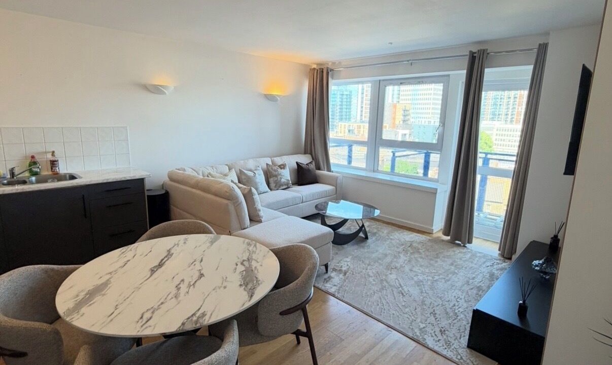Photo of Livingroom in Woolwich Riverside