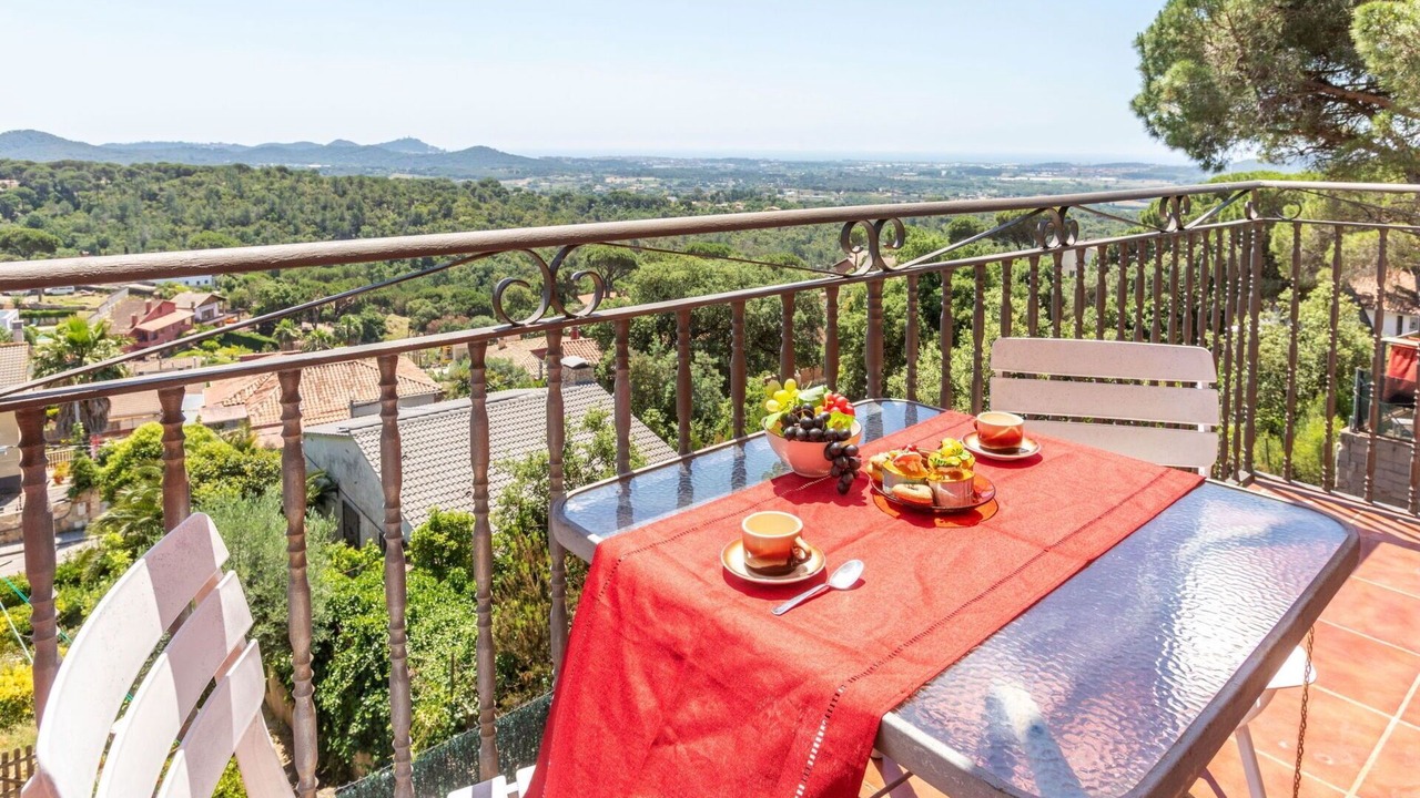 Photo of Patio Balcony in El Mas Mora