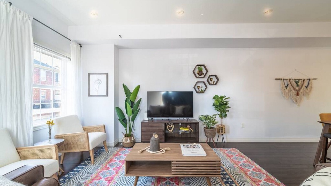 Photo of Livingroom in Mount Hope Huron Park