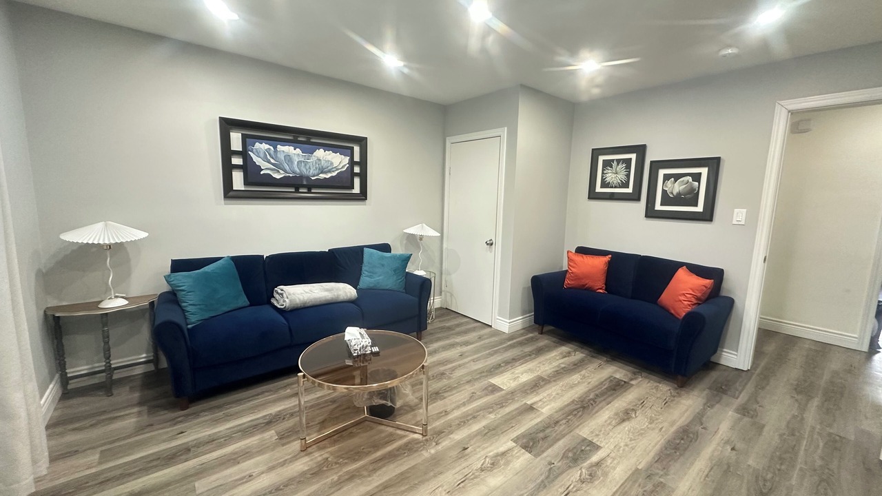Photo of Livingroom in Niagara Falls