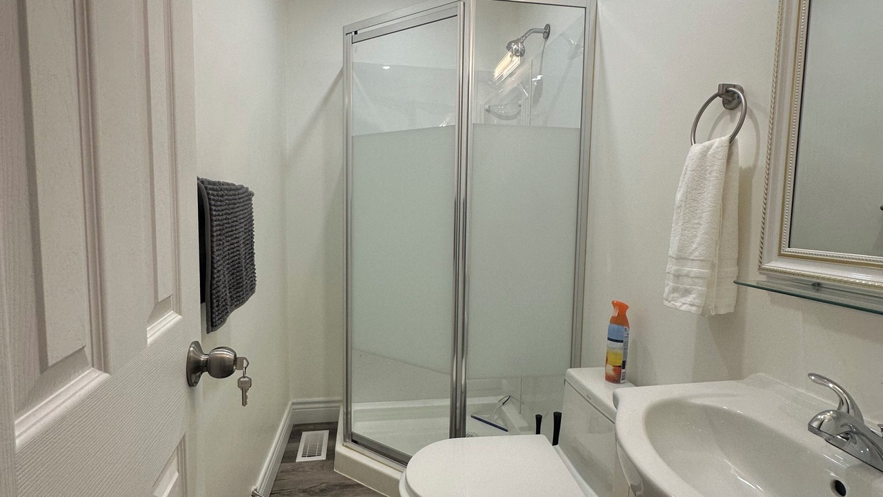 Photo of Bathroom in Niagara Falls