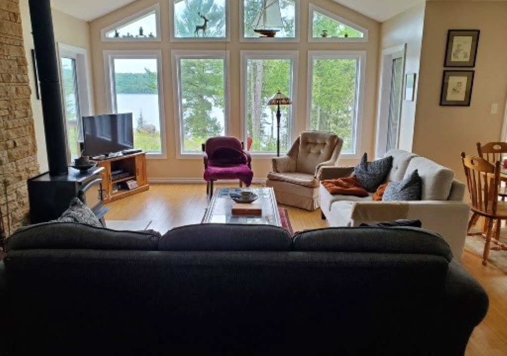 Photo of Livingroom in Elliot Lake