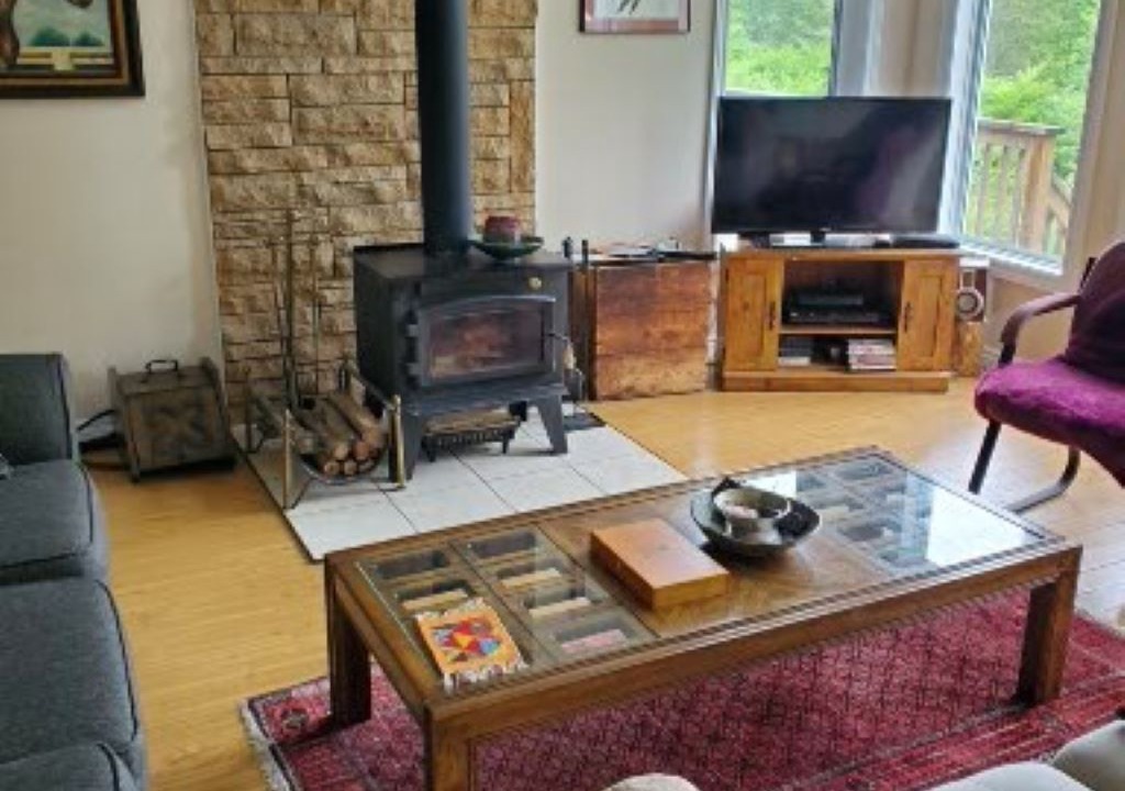 Photo of Livingroom in Elliot Lake