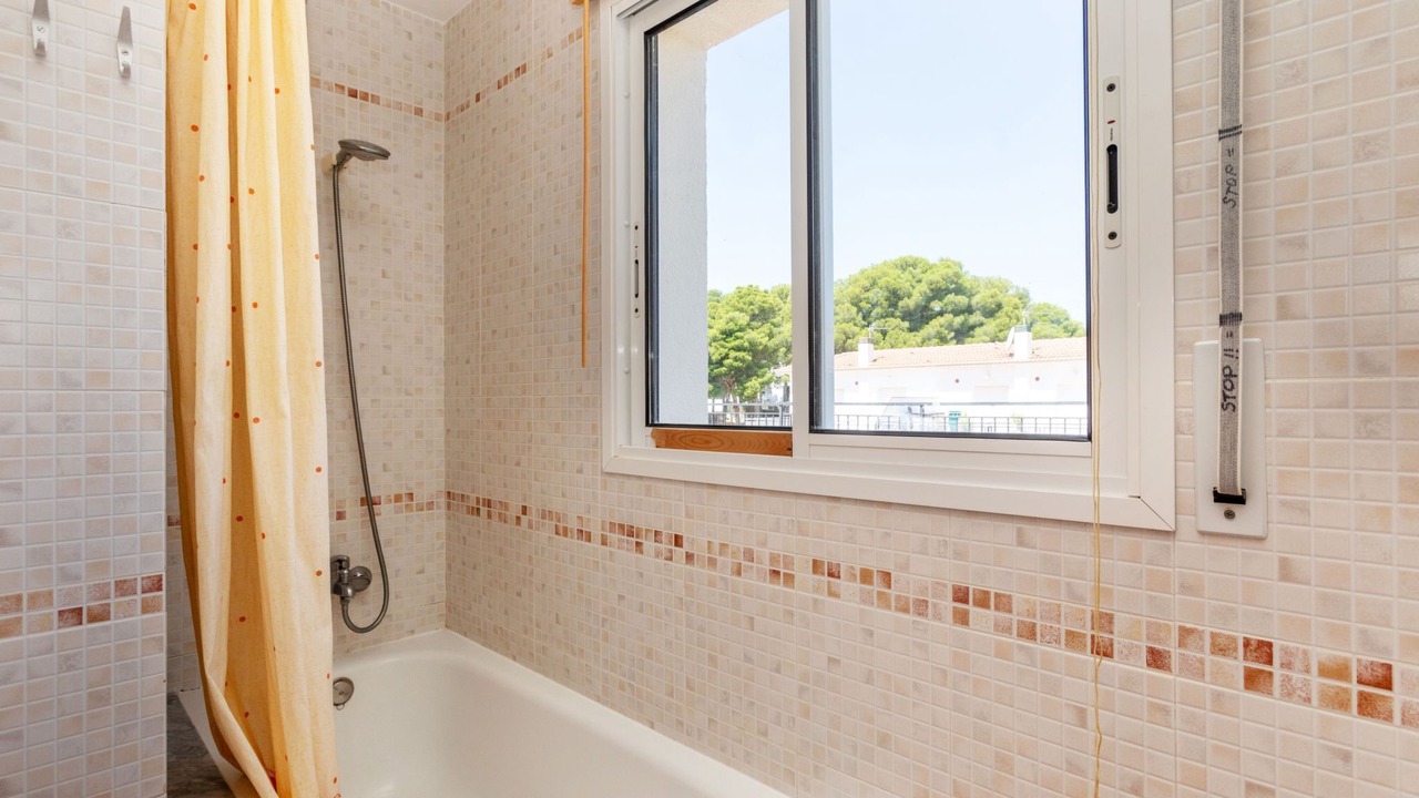 Photo of Bathroom in Llanca