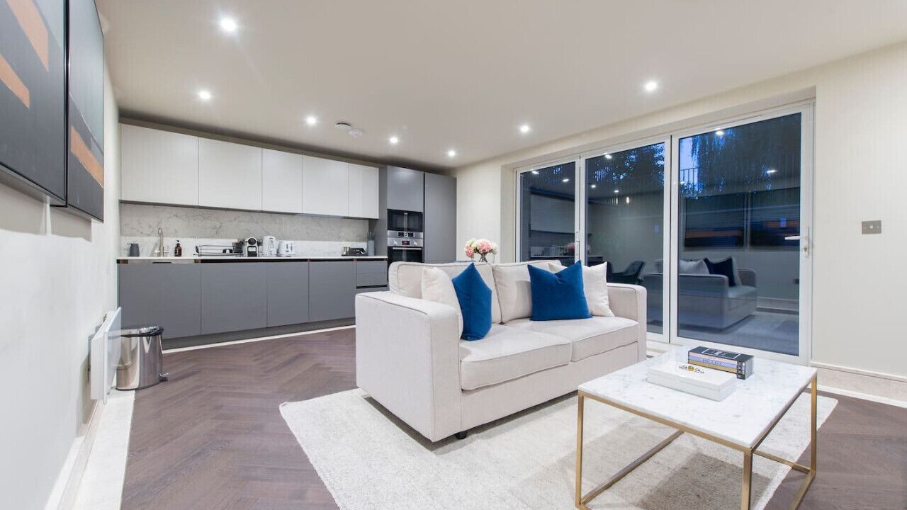 Photo of Livingroom in Chigwell