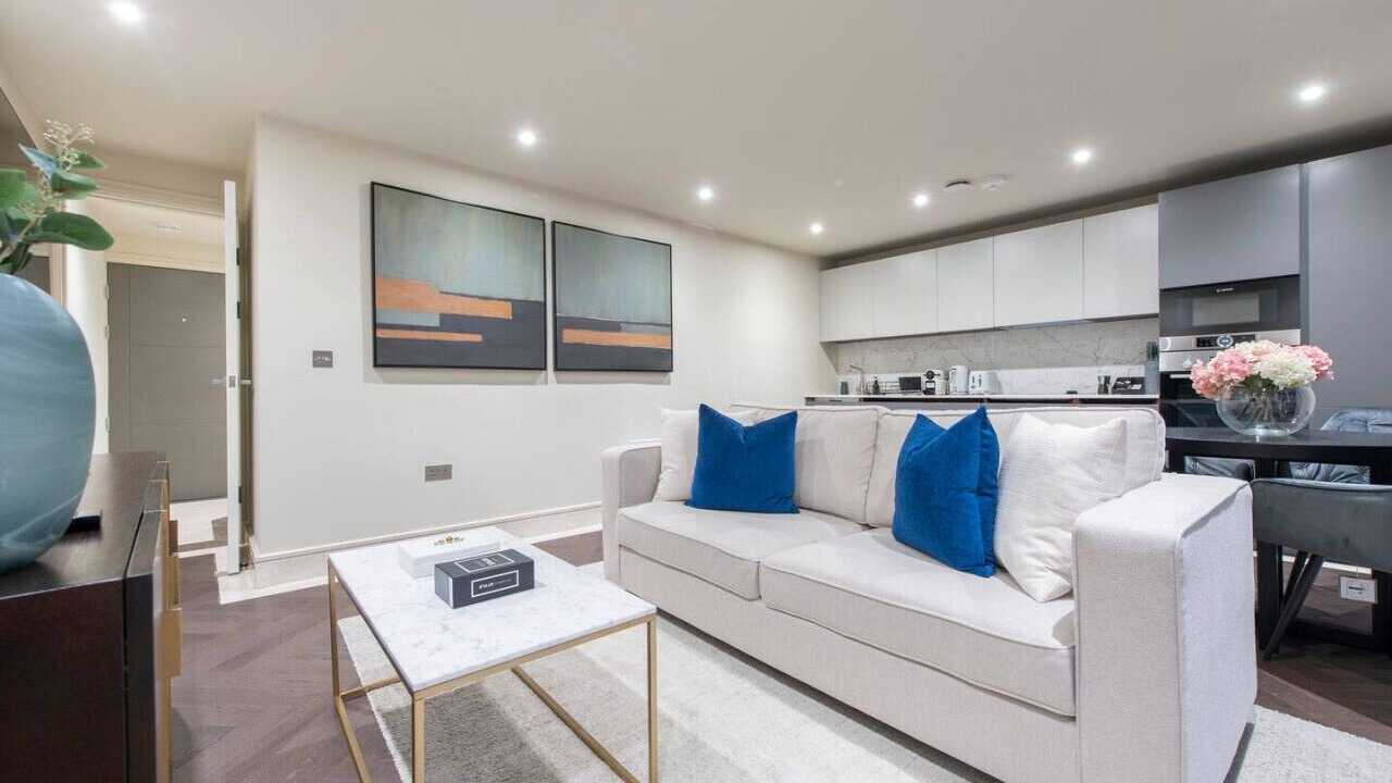 Photo of Livingroom in Chigwell
