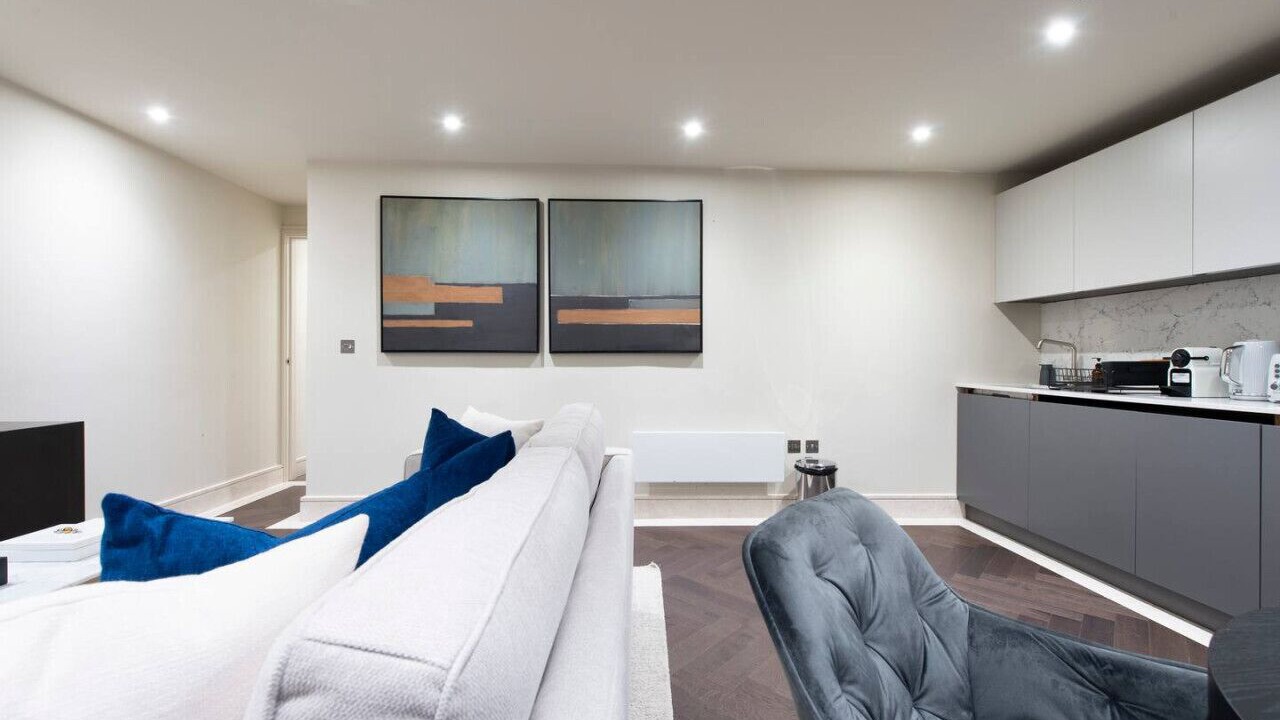 Photo of Livingroom in Chigwell