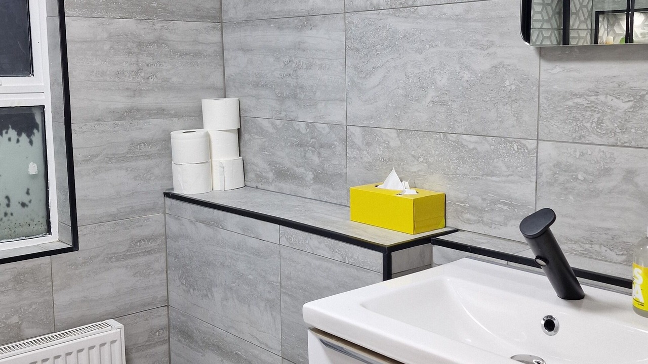 Photo of Bathroom in Cann Hall