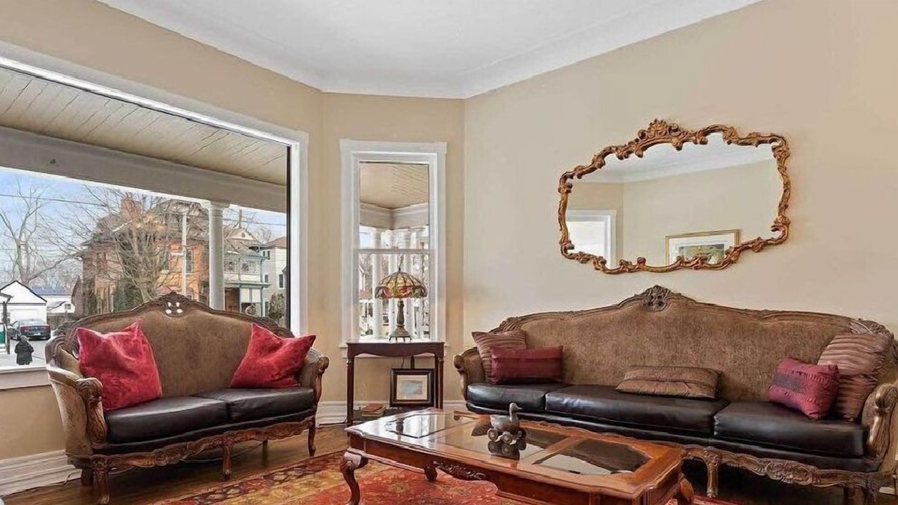 Photo of Livingroom in Niagara Falls