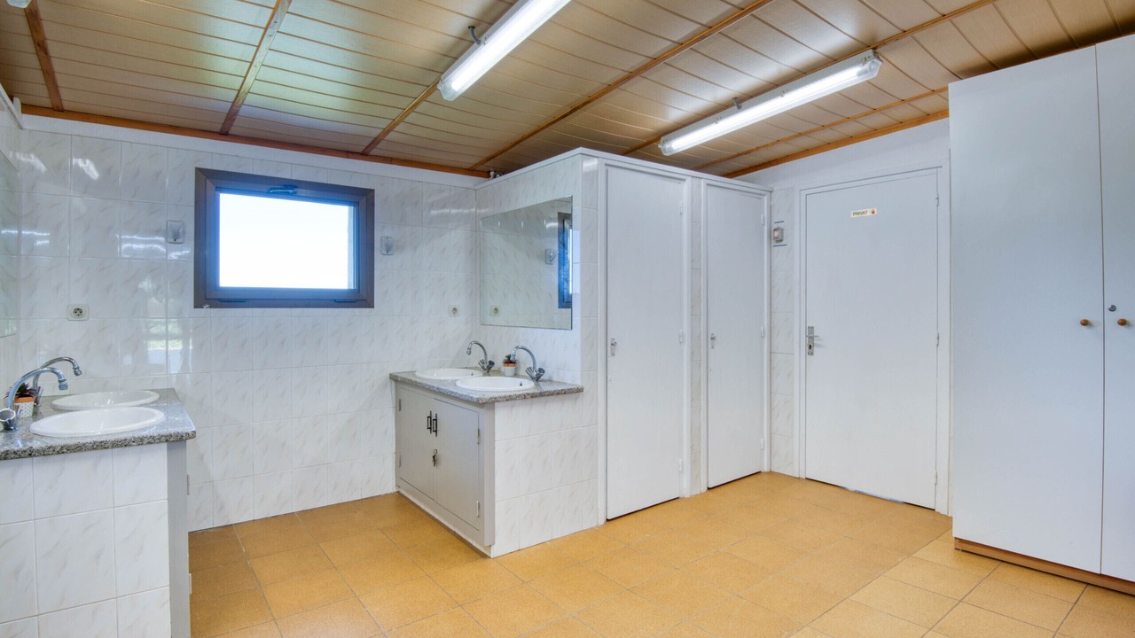 Photo of Bathroom in Albons