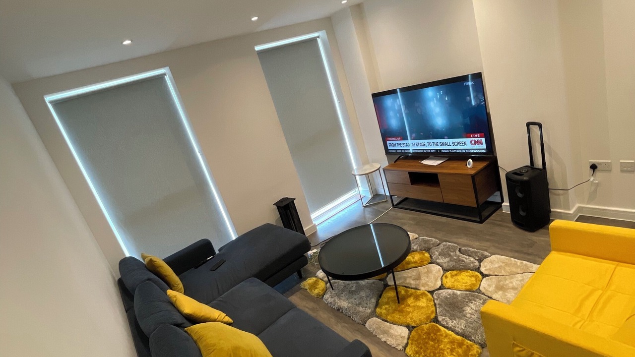 Photo of Livingroom in South Hornchurch