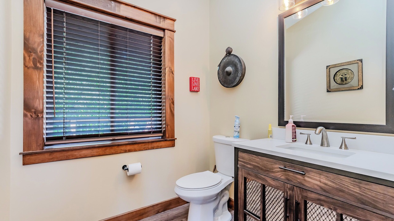 Photo of Bathroom in McMurrich/Monteith