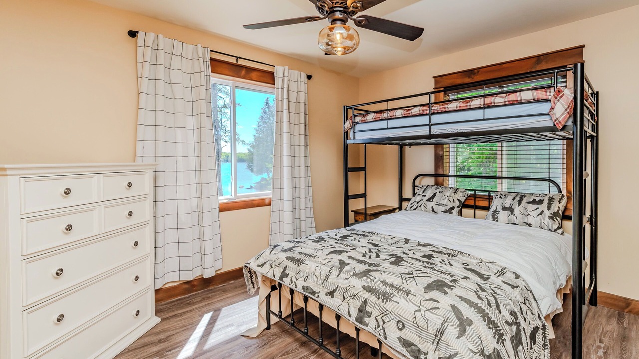 Photo of Bedroom in McMurrich/Monteith