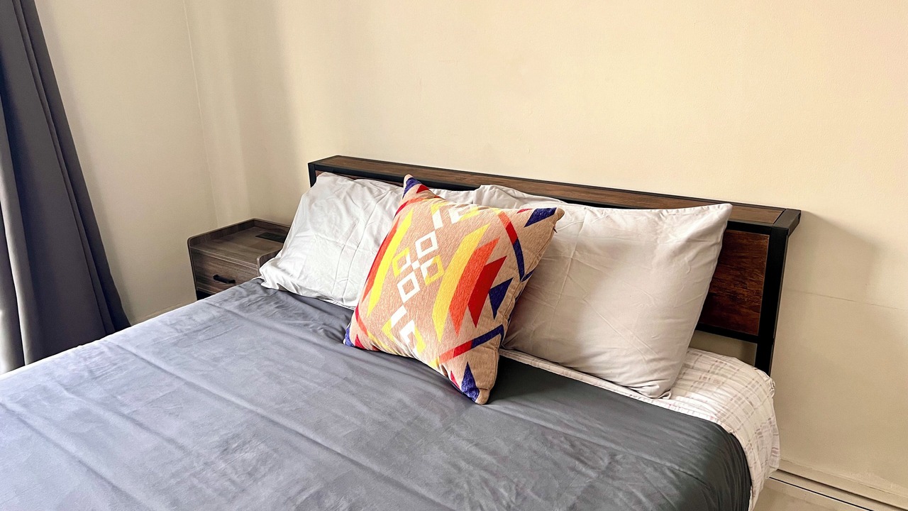 Photo of Bedroom in Bridgeview