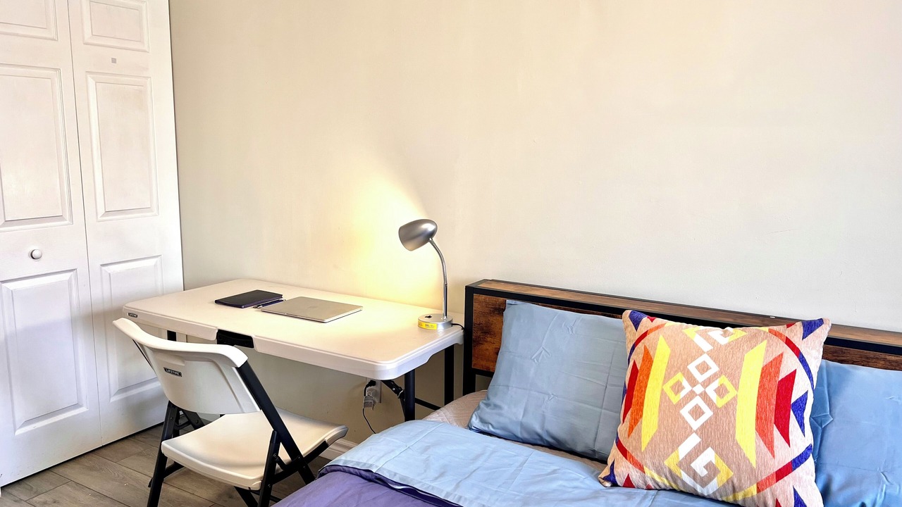 Photo of Bedroom in Bridgeview