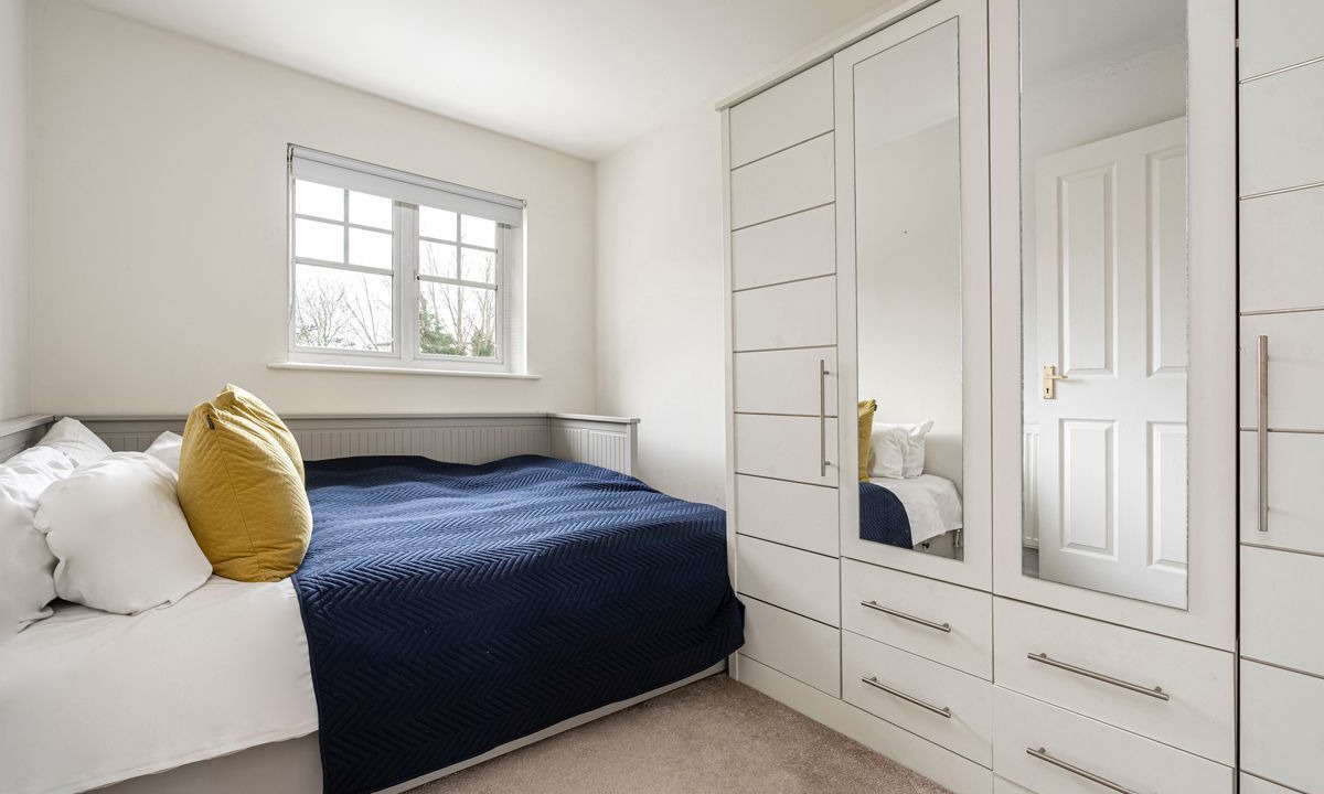 Photo of Bedroom in Hale