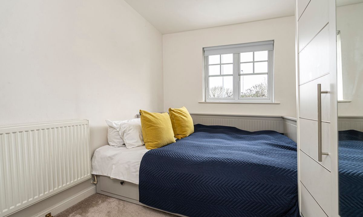 Photo of Bedroom in Hale