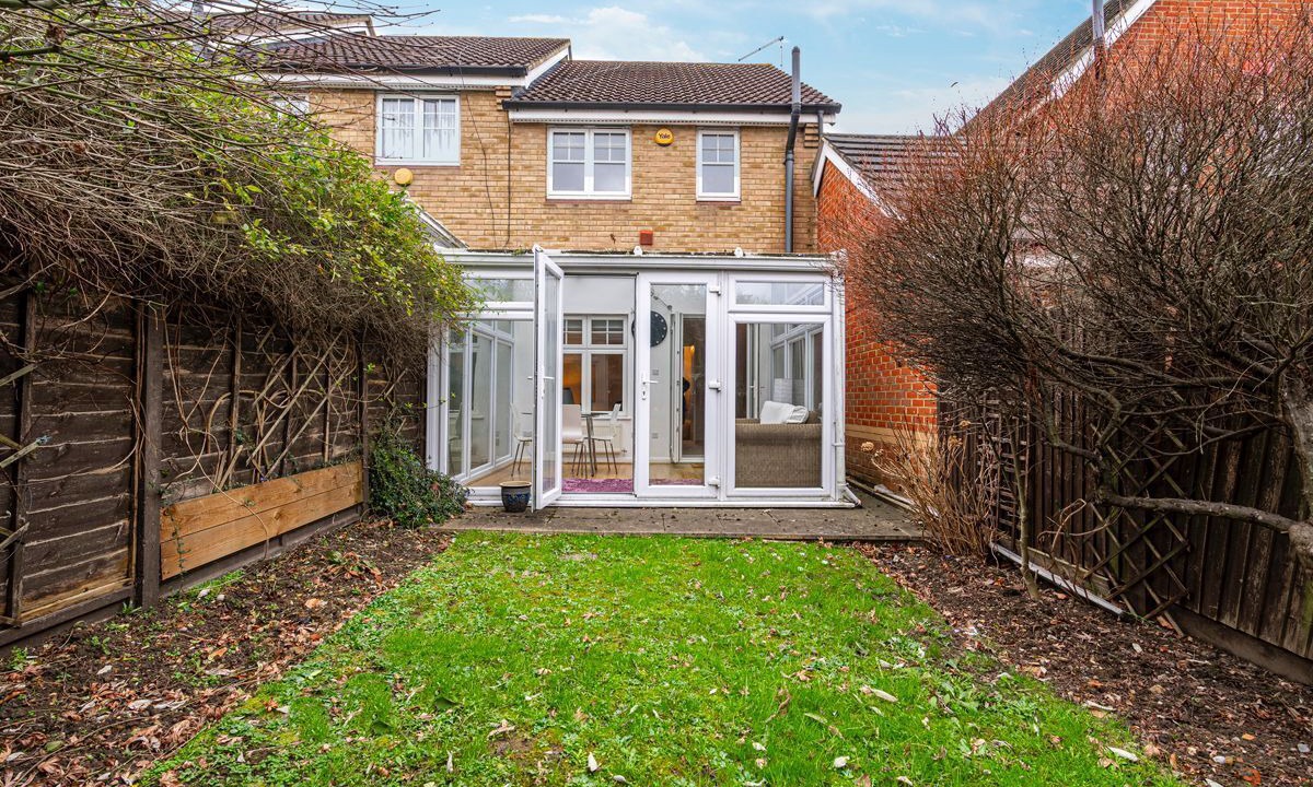 Photo of Outdoor in Hale