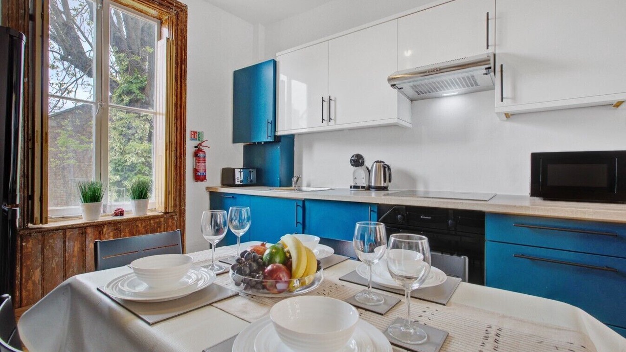 Photo of Others in Whitechapel