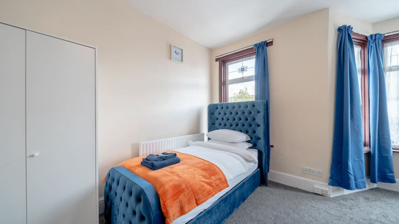 Photo of Bedroom in Seven Kings