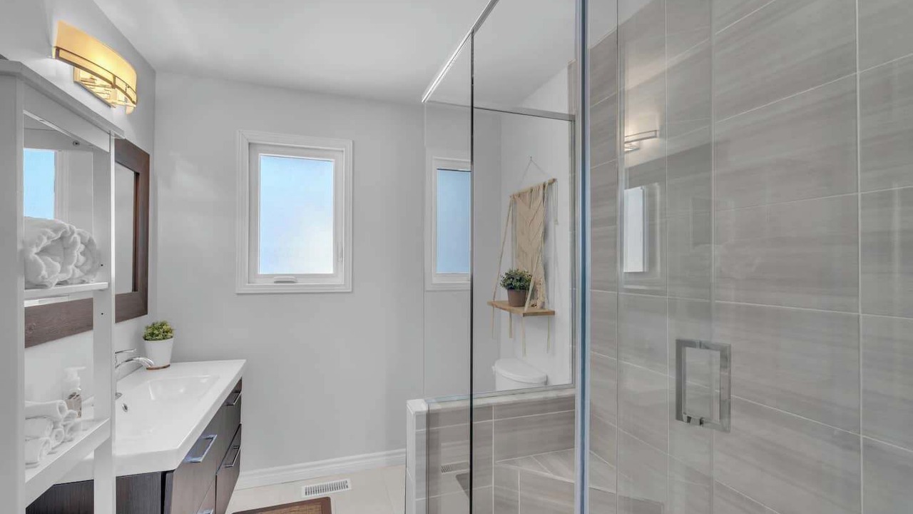 Photo of Bathroom in Levergood Beach