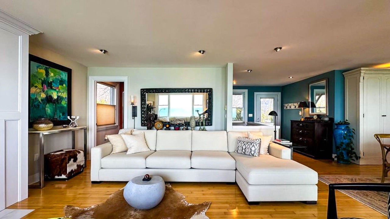 Photo of Livingroom in Bluewater