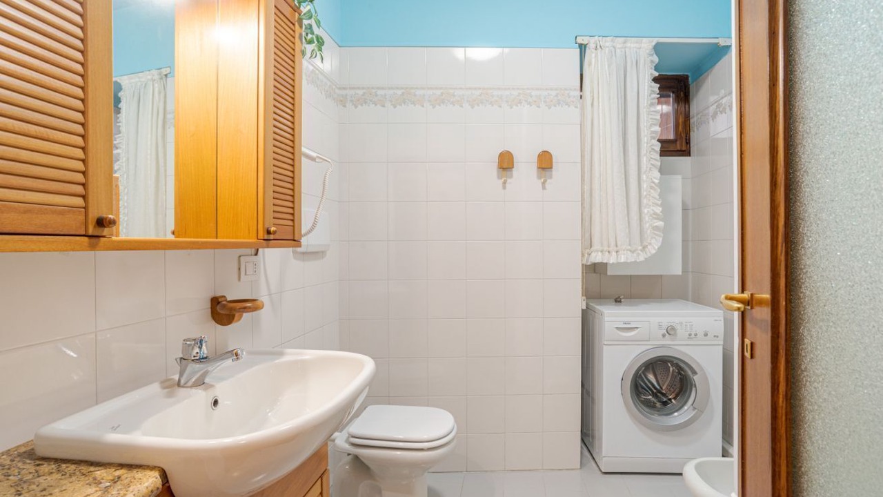 Photo of Bathroom in Carate Urio
