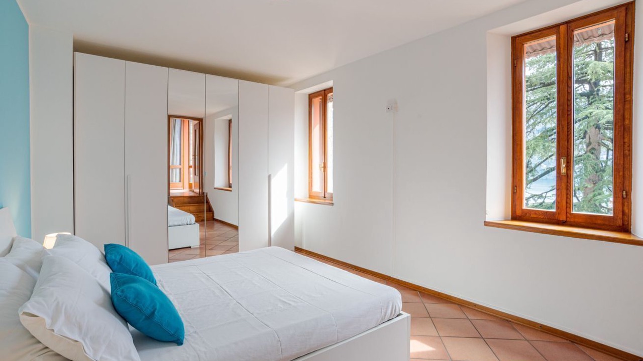 Photo of Bedroom in Carate Urio