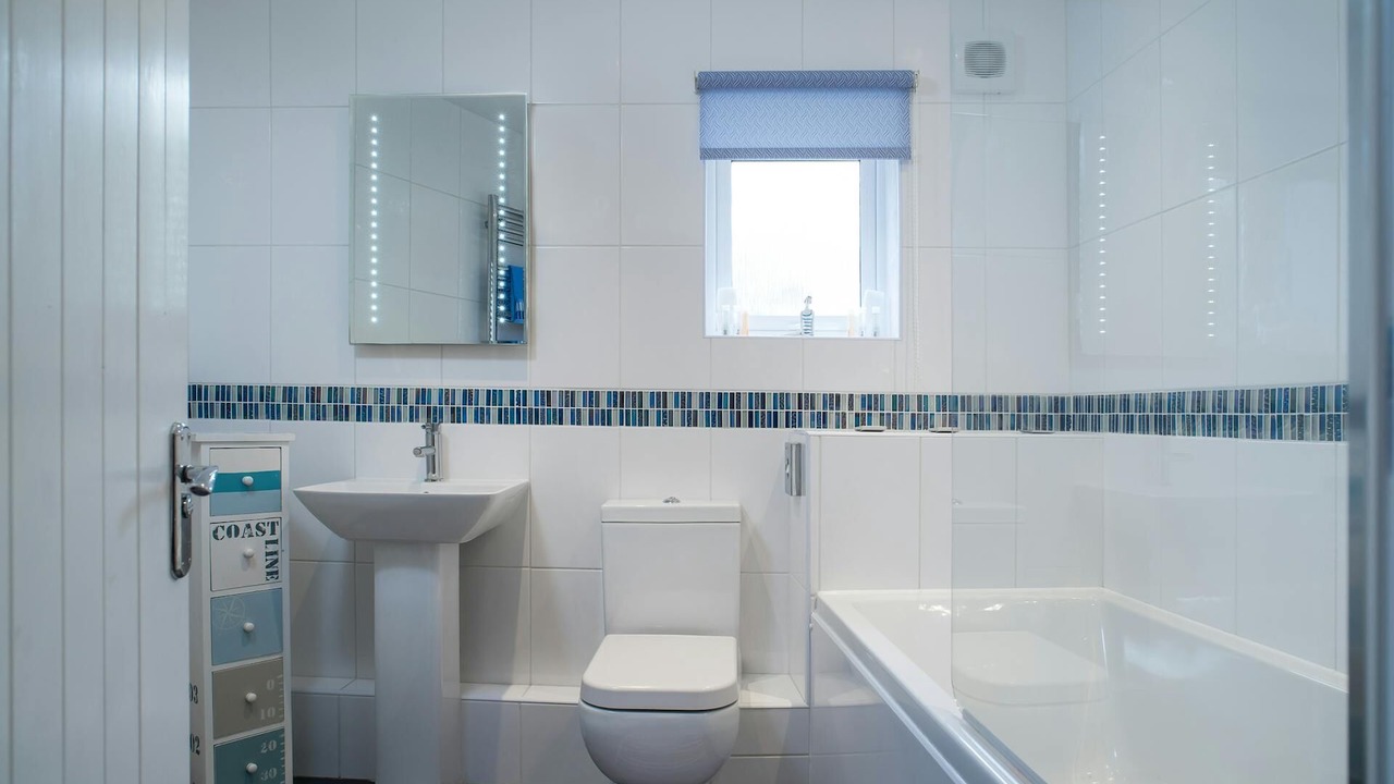 Photo of Bathroom in Tan-y-groes